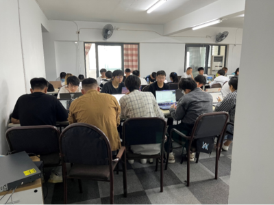 聚焦實(shí)踐創(chuàng)新，2021級(jí)計(jì)算機(jī)科學(xué)與技術(shù)專業(yè)教學(xué)軟件技術(shù)開發(fā)實(shí)踐周精彩紀(jì)實(shí)